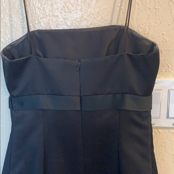 Black Dress - Picture 5 of 5